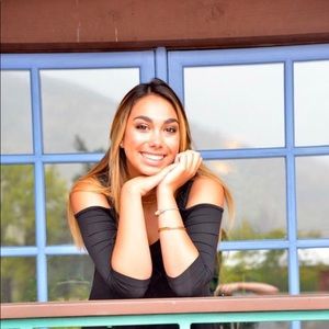 Meet your Posher, Aryia